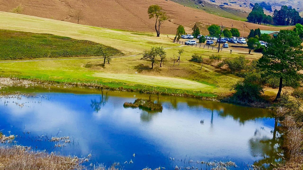 Villa 124 Fairways Drakensberg Gardens à Underberg Extérieur photo