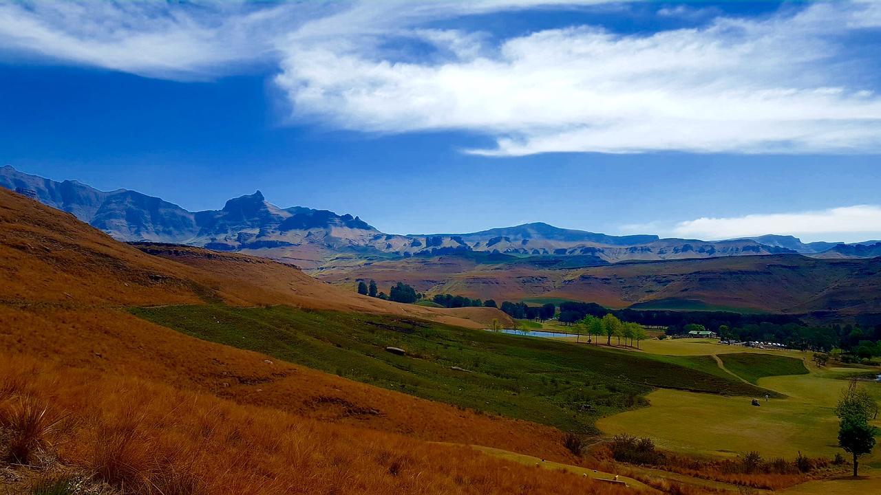 Villa 124 Fairways Drakensberg Gardens à Underberg Extérieur photo