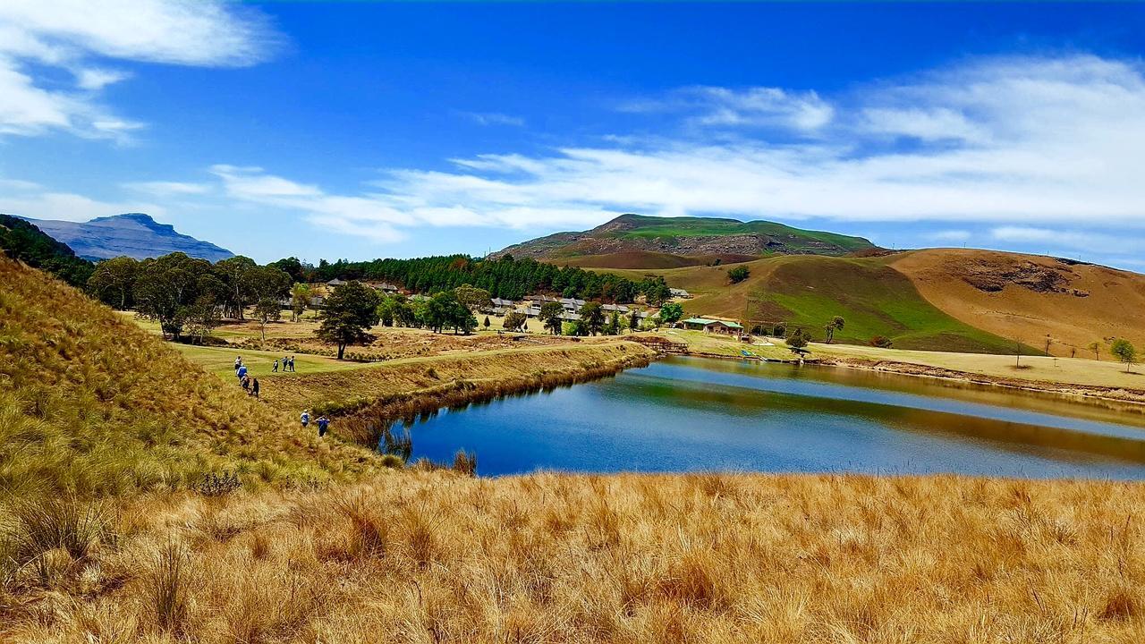 Villa 124 Fairways Drakensberg Gardens à Underberg Extérieur photo