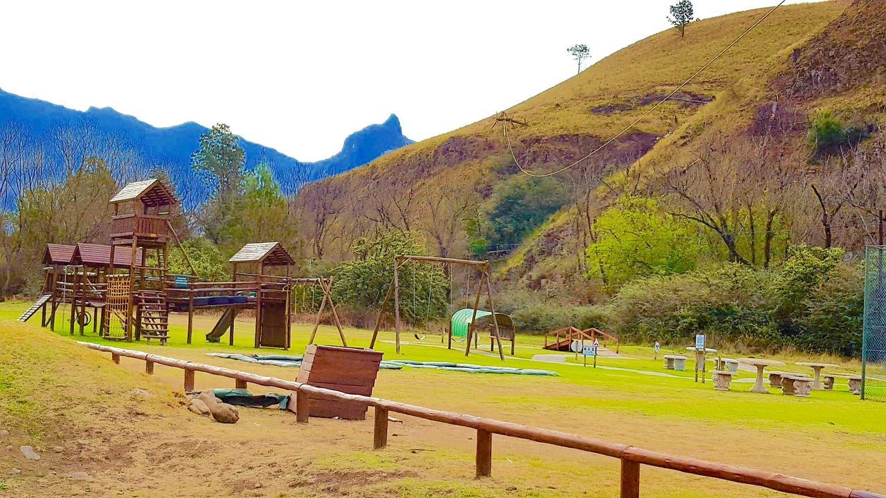 Villa 124 Fairways Drakensberg Gardens à Underberg Extérieur photo